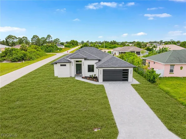 3201 2nd St SW, Lehigh Acres, FL 33976