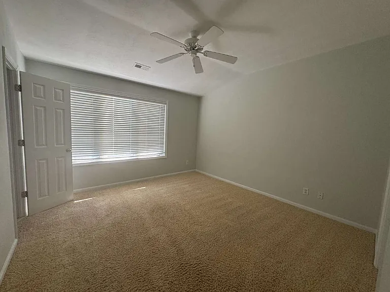 9462 Bay Front Dr — Photo 13