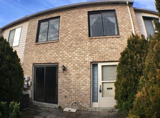 10111 Ridgeline Dr, Montgomery Village, MD 20886