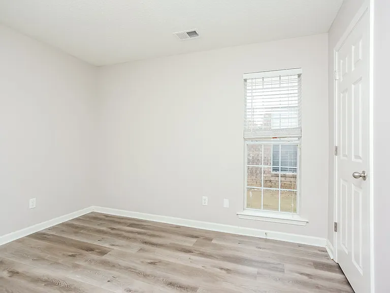 10218 Cottage Oaks Cv — Photo 14