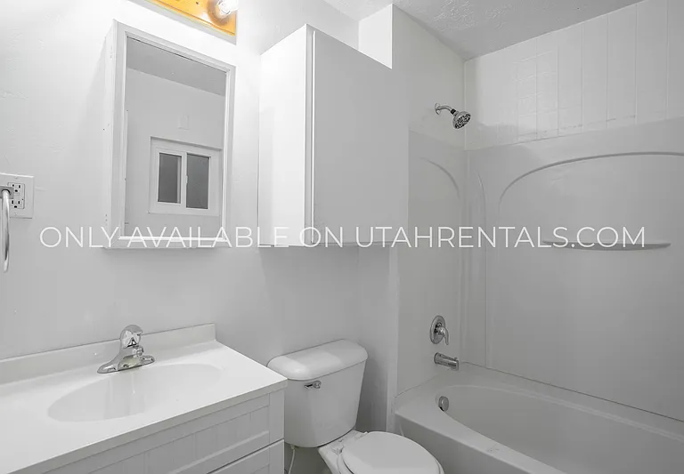 637 N 600 W — Photo 9