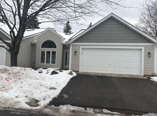 801 Southcross Dr E, Burnsville, MN 55306