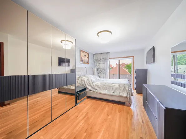 1749 East 16th Street image 5 of 9