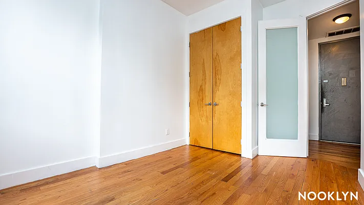 Rented by Nooklyn NYC LLC | media 21