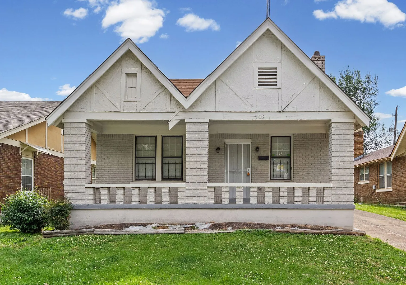 Updated 3-Bedroom, 2-Bath Midtown Home with Large Fenced Backyard — Photo 3