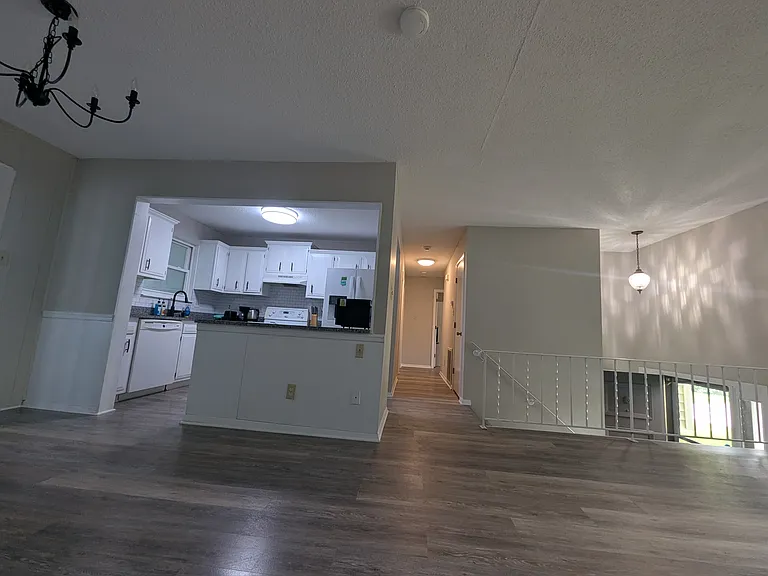 6521 Cadbury Dr — Photo 8