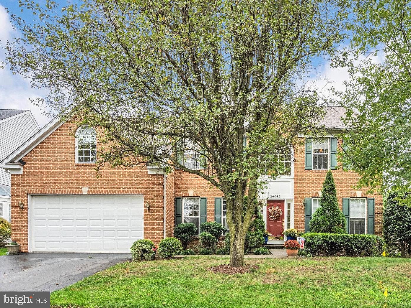26082 Sarazen Dr, Chantilly, VA 20152 | MLS #VALO2059800 | Zillow