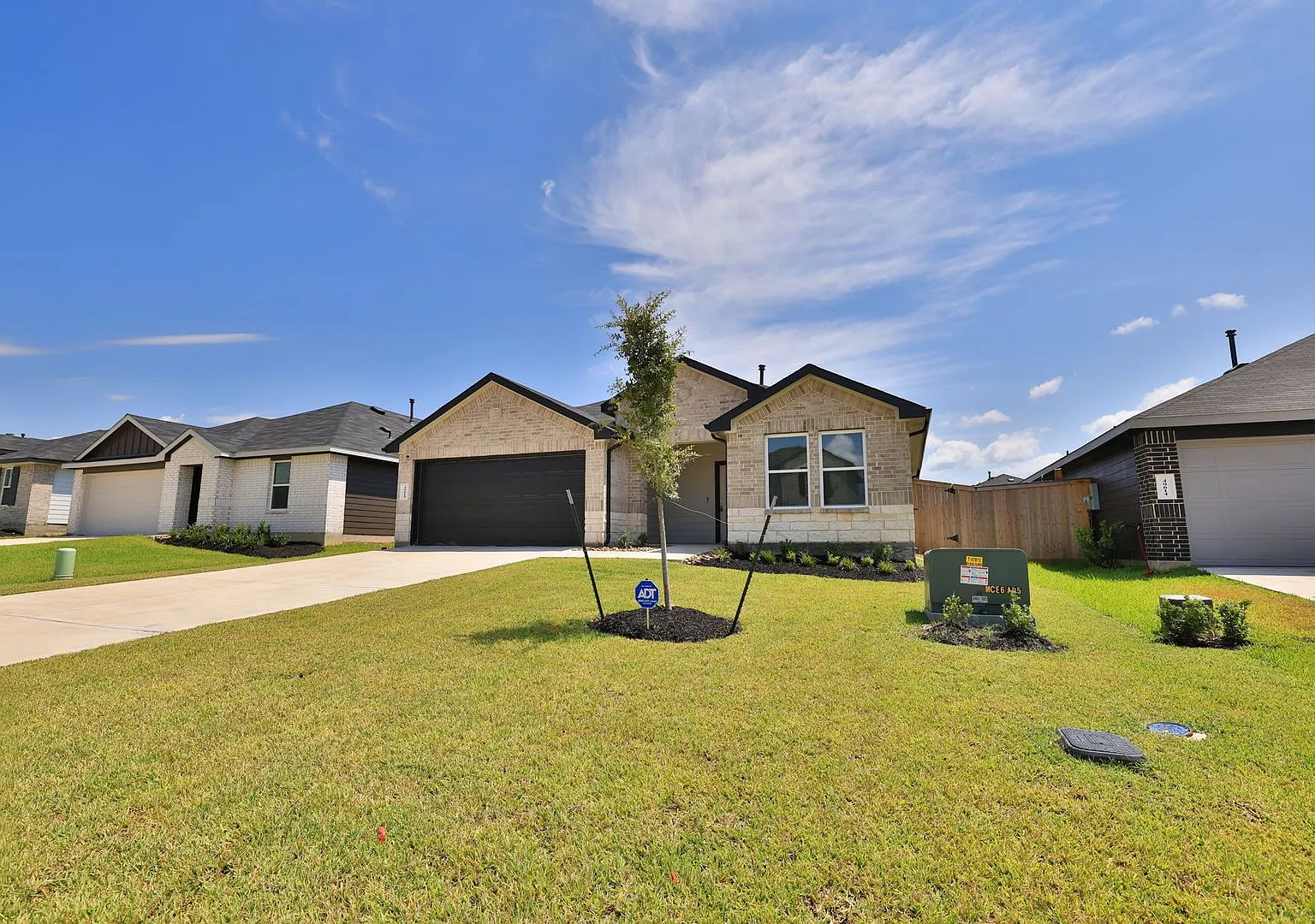 For Lease | 4 Bed, 2 Bath | 1,573 Sq Ft | Mill Creek Community | — Photo 1
