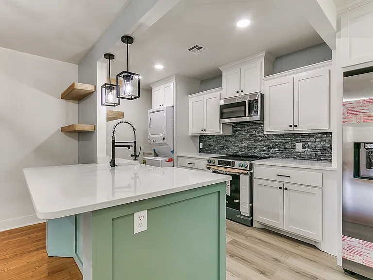 1805 N Gatewood Ave — Photo 16