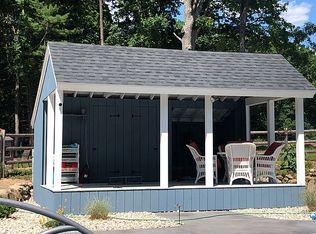 152 Old Farms Rd, West Simsbury, CT 06070