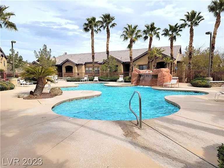 8250 N Grand Canyon Dr #1116 — Photo 3