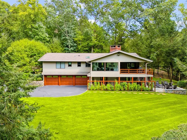 401 Chestnut Ridge Road, Bedford Corners, NY 10549