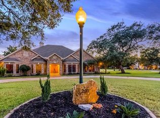 203 Diamond Trl, Georgetown, TX 78633