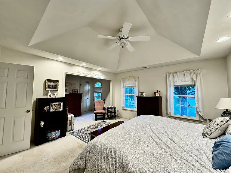 930 Forest Lakes Dr — Photo 36