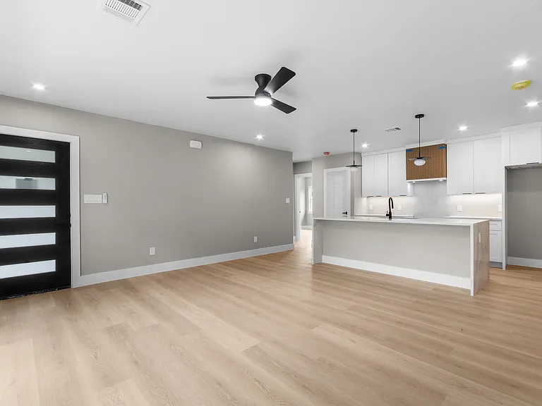 2649 Easter Ave — Photo 7