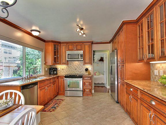 2nd image of 6303 Sponson Ln