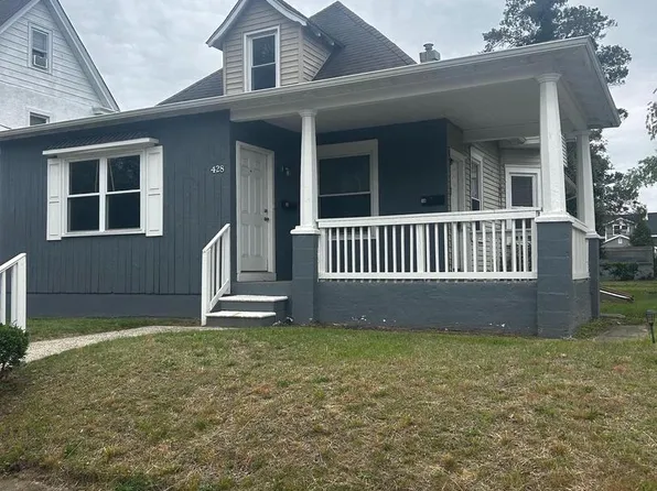 428 Summit Ave APT 1A, Westville, NJ 08093