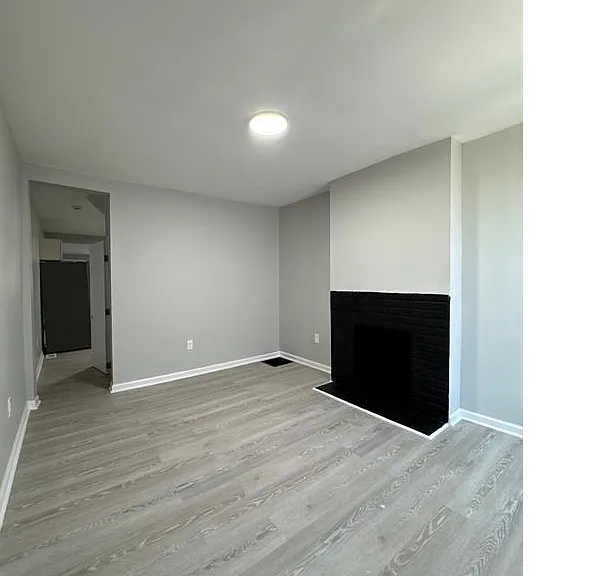 1300 Carroll St — Photo 6