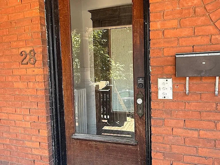 28 Eastbourne Ave #2 — Photo 3