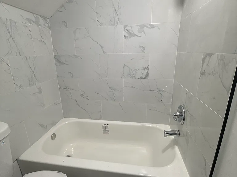 41 Cassius St #3 — Photo 9
