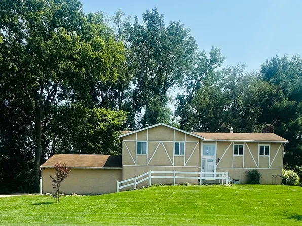 212 Pat Haven Dr, Pataskala, OH 43062