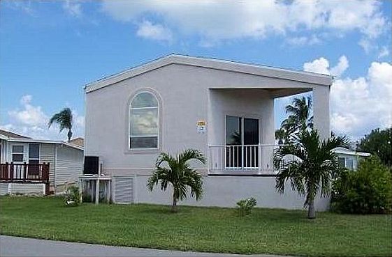 1st image of 296 Nettles Blvd
