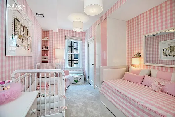 Sold by Sotheby's International Realty | media 9