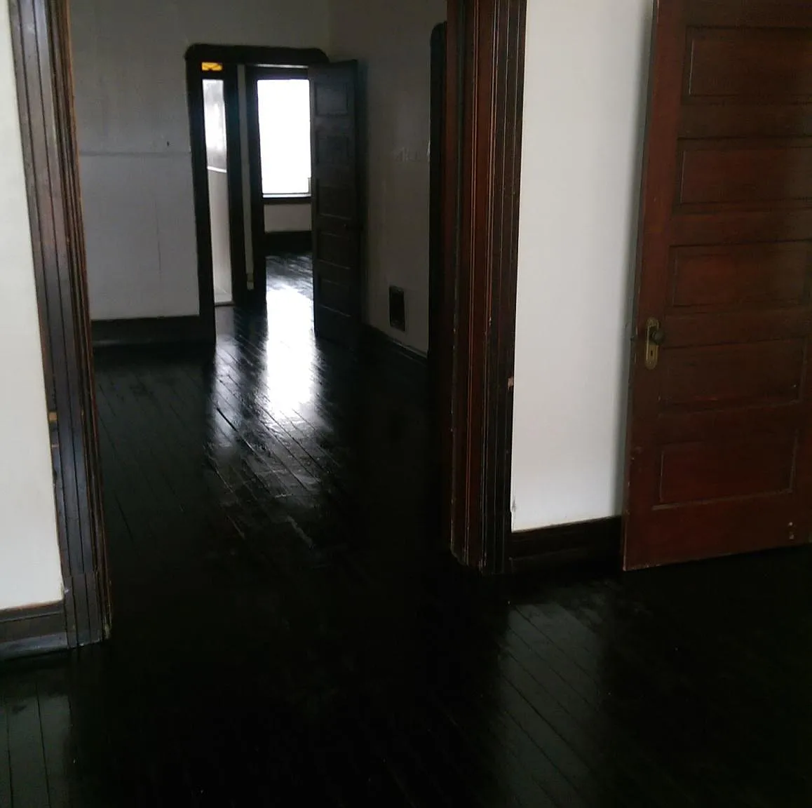 2 bed, 1500 sqft, $1,200 — Photo 2