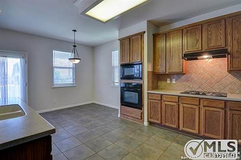 3rd image of 147 Still Brook Ln