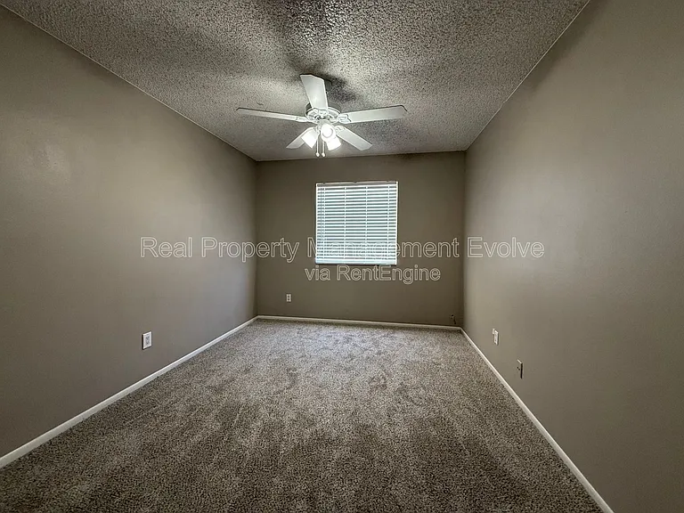 815 E Grovers Ave #24 — Photo 17