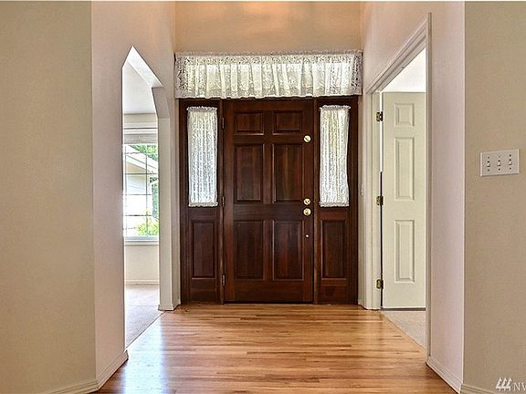 3rd image of 6836 McCormick Woods Dr SW