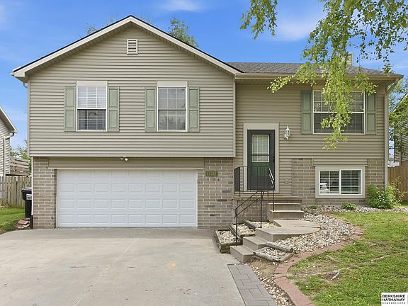 2nd image of 17711 Josephine St