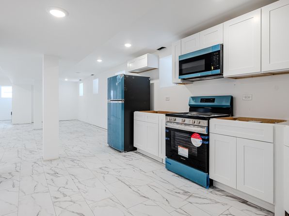 2647 W Augusta Blvd #GF