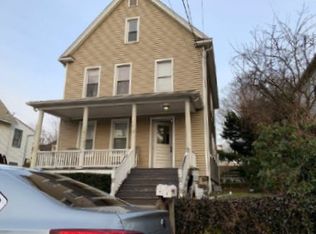 17 Chestnut St, Greenwich, CT 06830