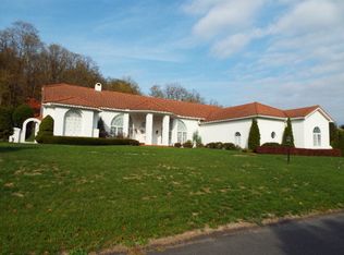 295 Cornfield Cir, Lewistown, PA 17044