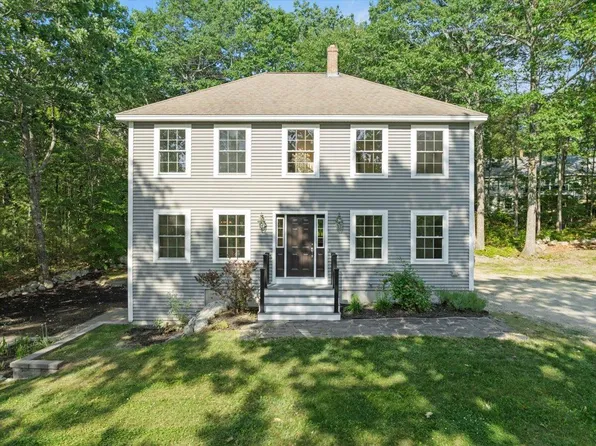 37 Ambrose Circle, Gray, ME 04039
