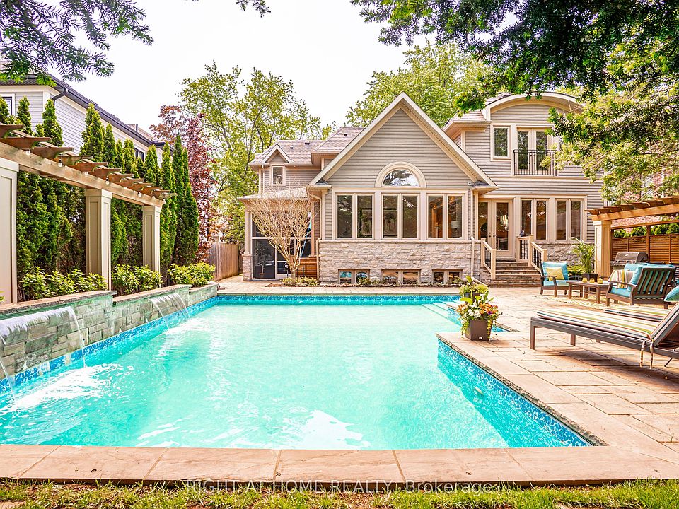 1st image of 1479 Briarwood Cres