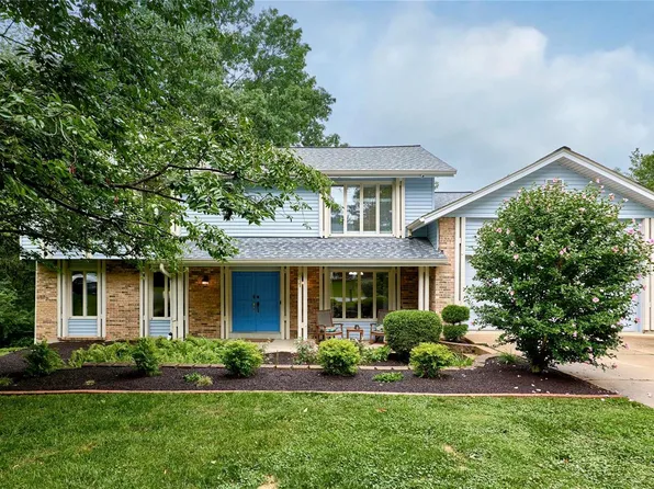 511 Cross Green Ln, Saint Louis, MO 63141
