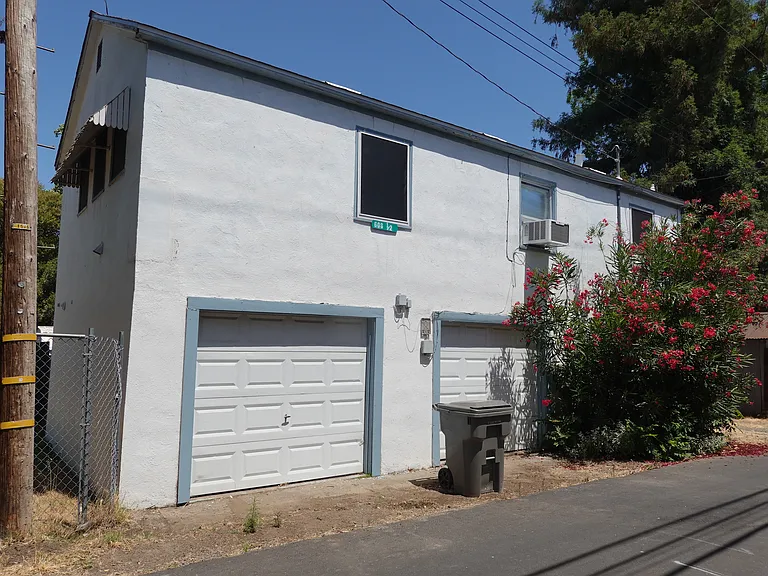 608 1/2 Sierra Blvd #A — Photo 15