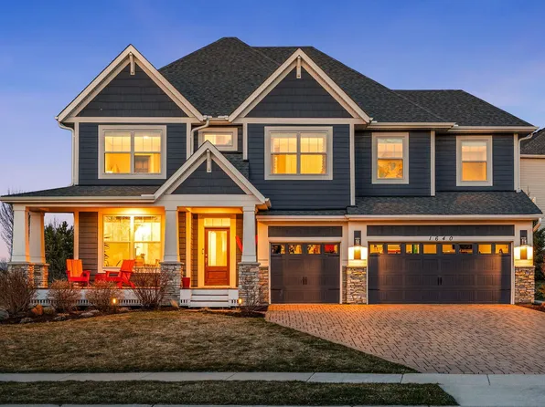1640 Dutch Lake Dr, Mound, MN 55364