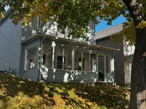 211-2115 W 7th St, Muscatine, IA 52761