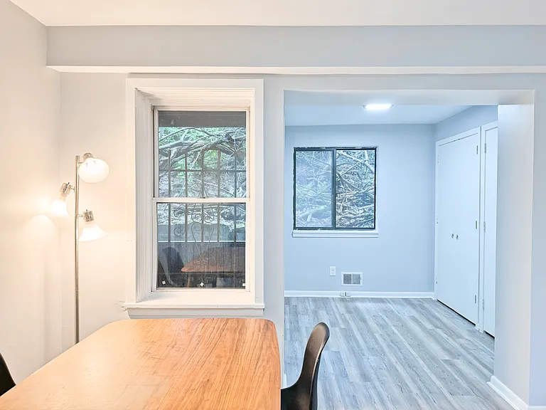 5735 Hobart St #1 — Photo 10