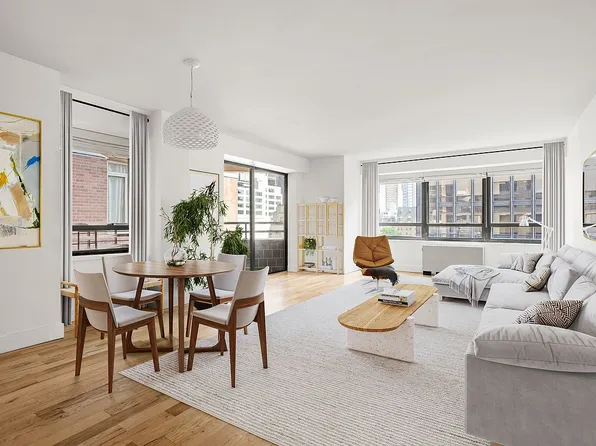 240 E 47th St APT 9B, New York, NY 10017