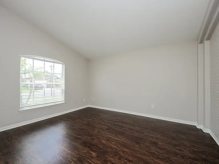 4017 Coralbrooke Grv — Photo 3