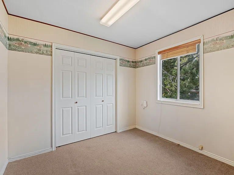 1649 E Michael Way — Photo 36