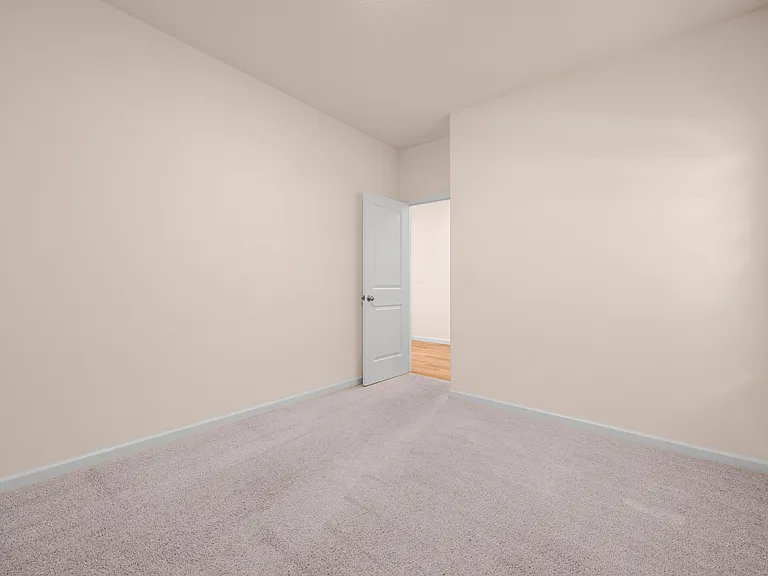 535 Melford Dr — Photo 21
