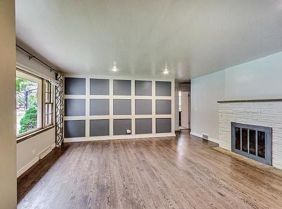 4th image of 217 N Maison Ct