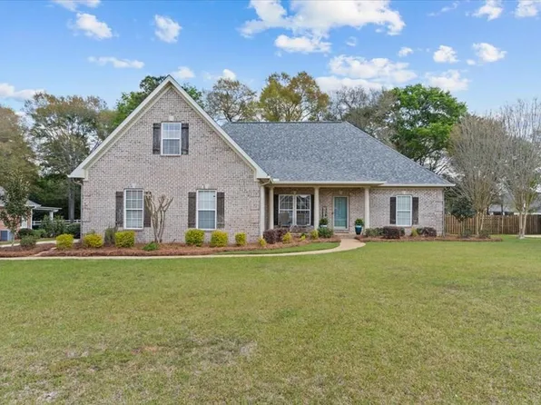 616 Westbrook Rd, Dothan, AL 36303