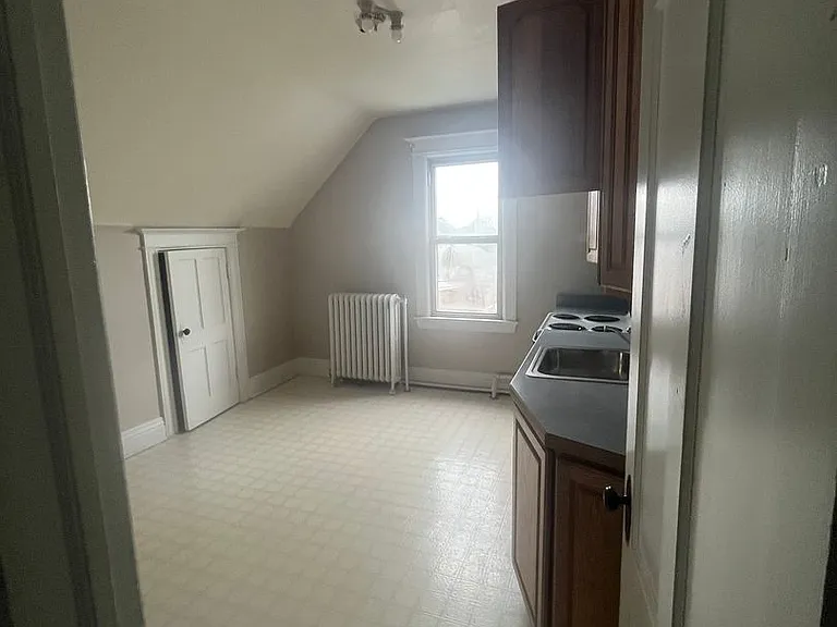 293 Dartmouth St — Photo 21