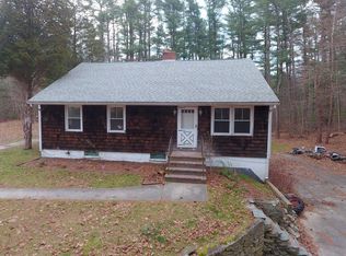 271 Everett St, Middleboro, MA 02346